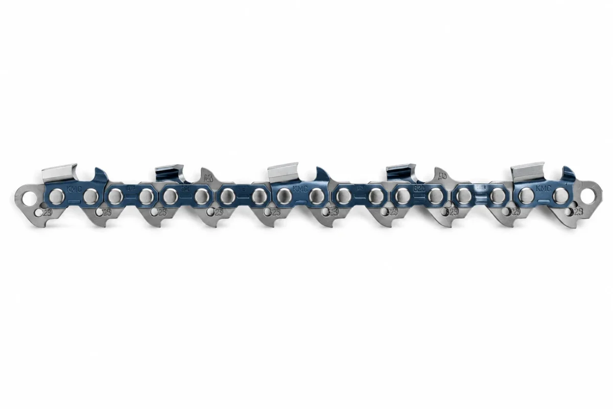Chainsaw chain showing cutting teeth, drive links and rivets